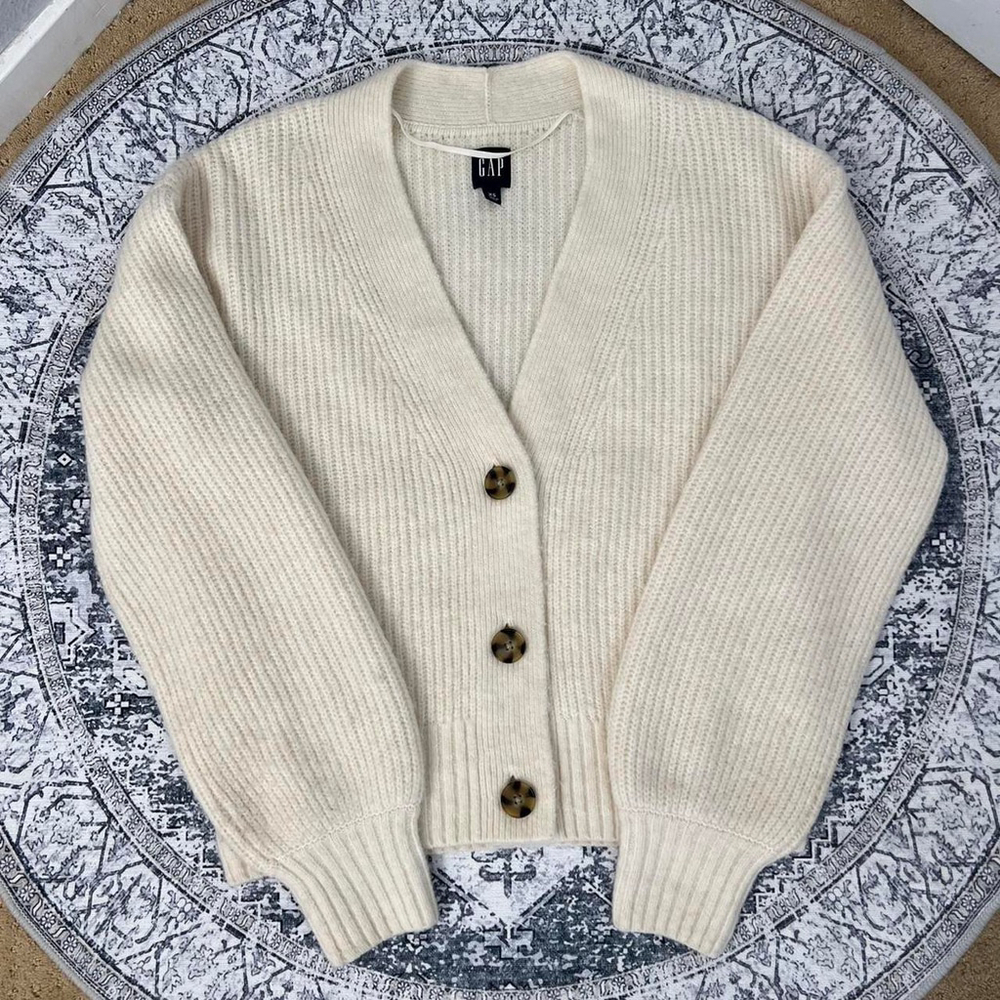Gap Cozy Button Front Birch Cream Knit Cardigan Sweater - Size XS - Picture 2 of 7